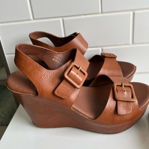 Size 6 Kork-Ease wedges